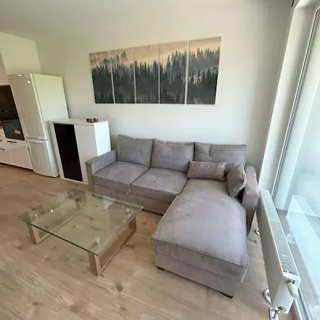 Modern Aparment In Moruse Compex With Free Parking Apartman